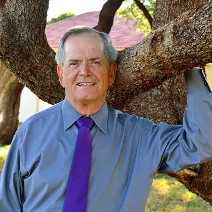 Dr. Robert Holyoak, dentist and founder of Copper Sky Dental